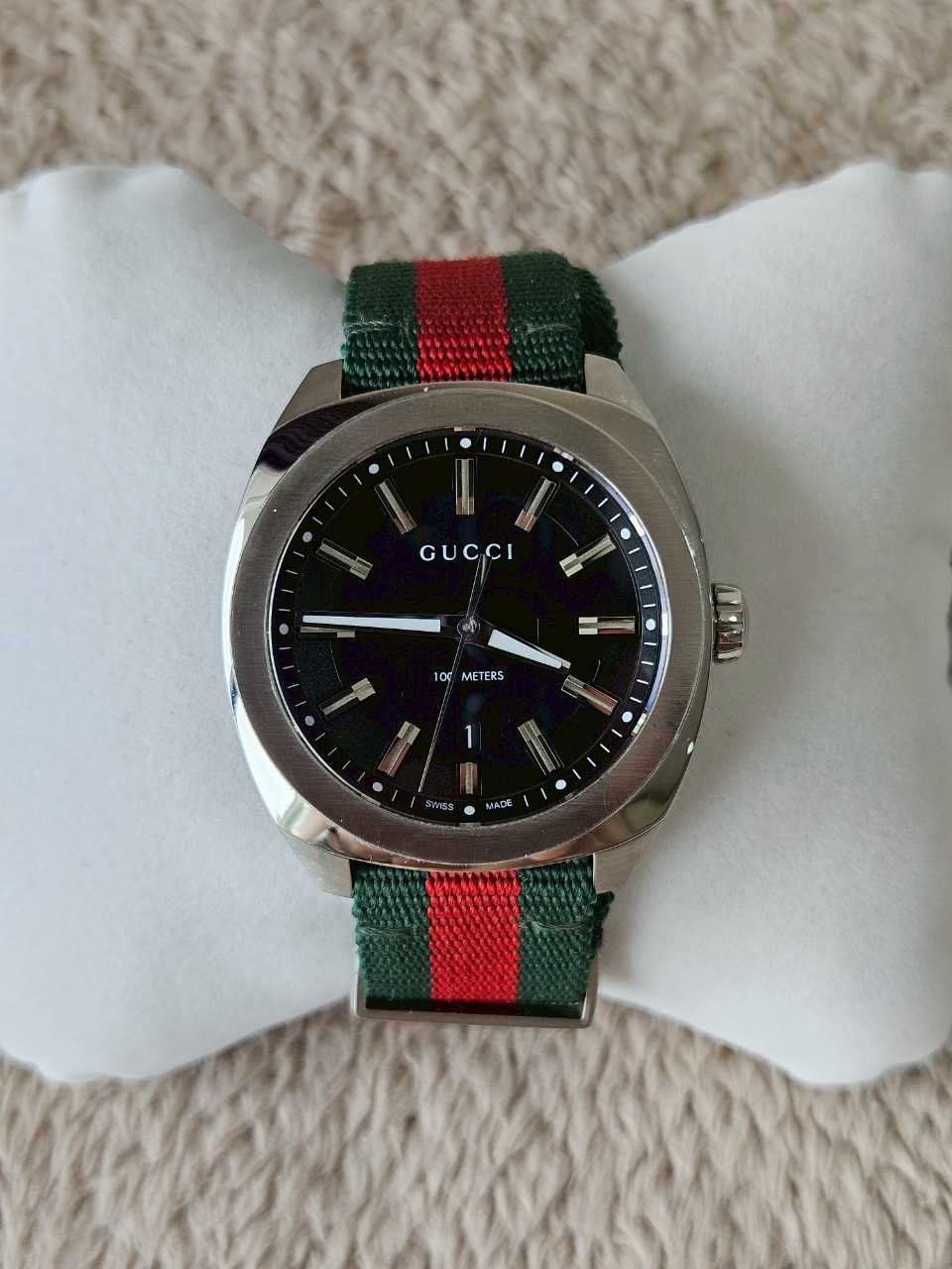 Gucci watch ya142305