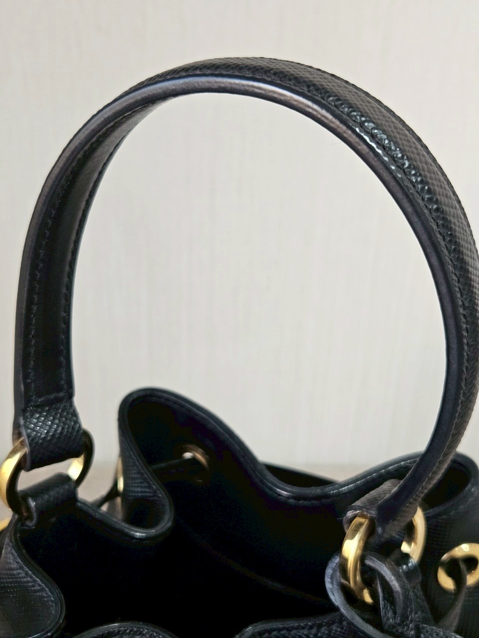 Prada Bucket Bag in Saffiano Leather Nero