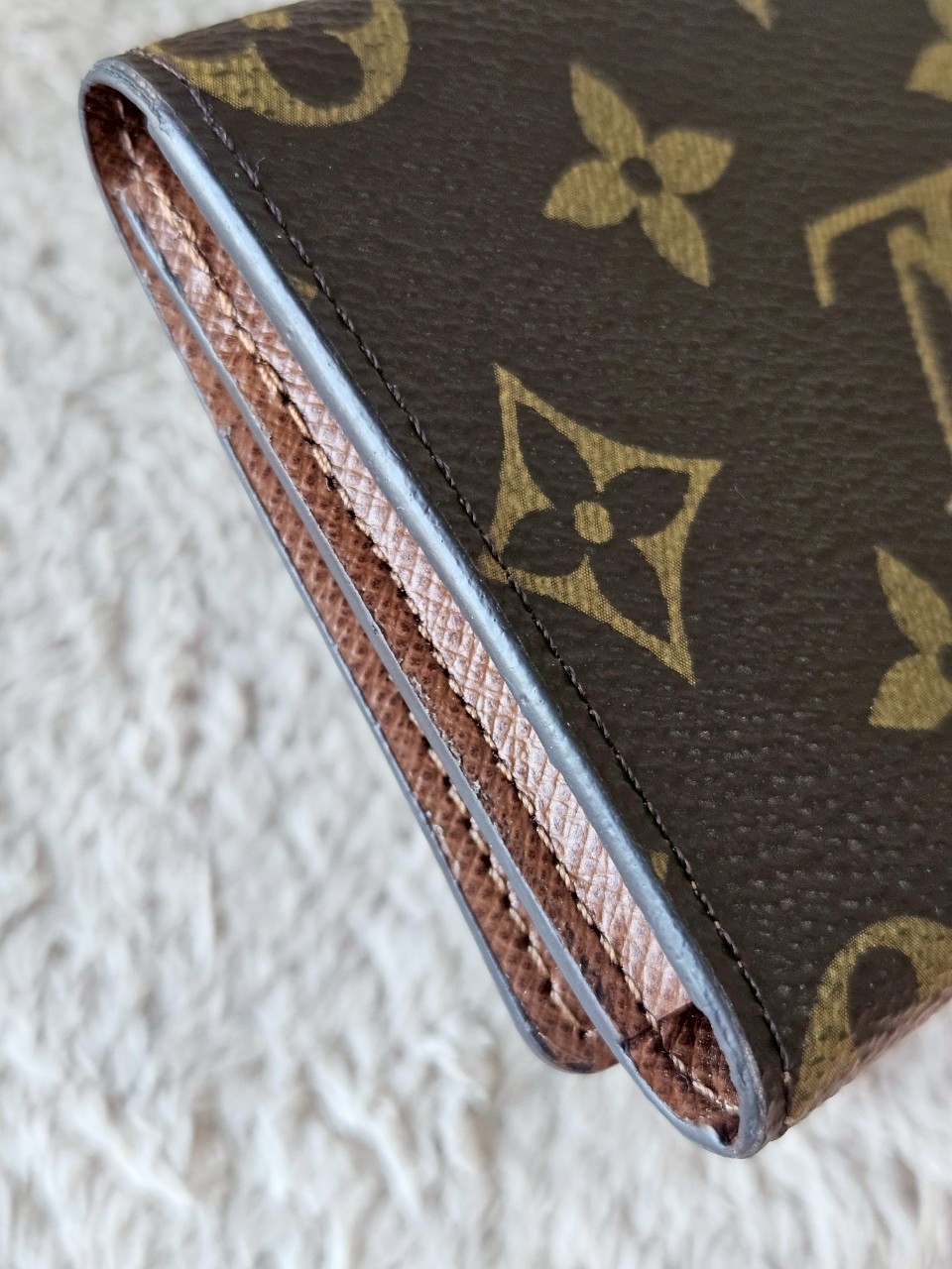 LV Envelope Carte De Visite Microchip