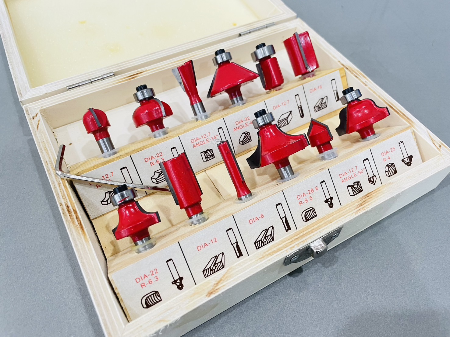 ดอกเราท์เตอร์ EagleOne 1/4" 12ตัวชุด