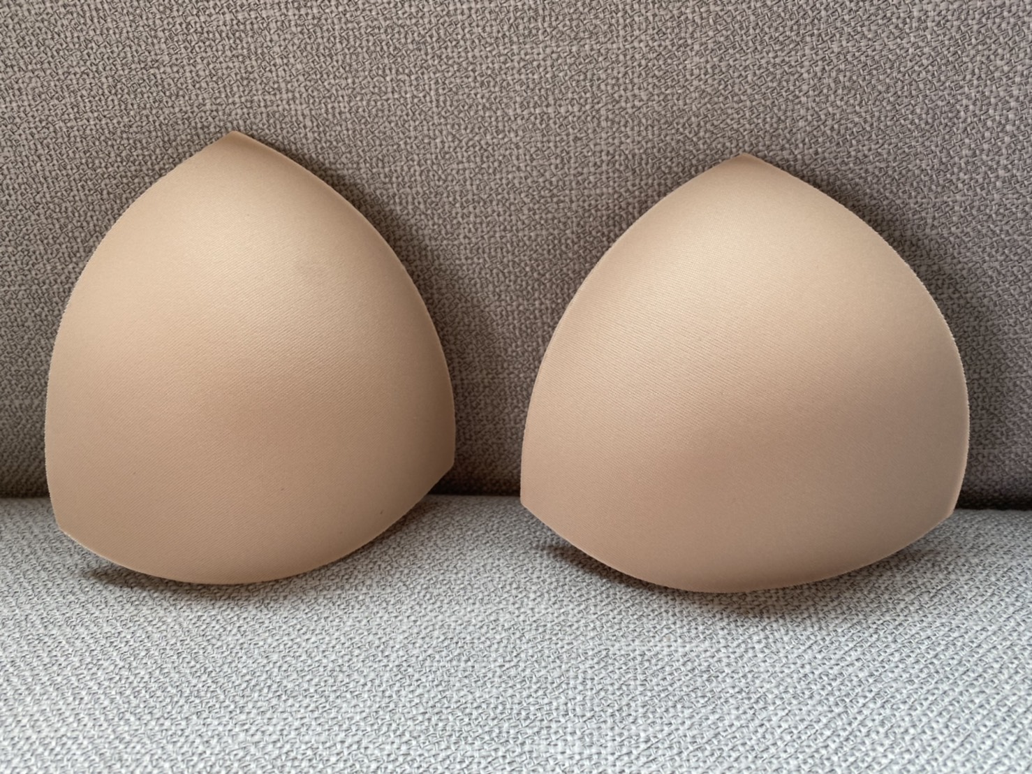 บราเสริม ฟองน้ำแบบบาง เสริมสปอร์ตบรา ฟองน้ำแบบบางเย็บขอบ ฟองน้ำระบายอากาศ ฟองน้ำบิกินี่ ชุดว่ายน้ำ