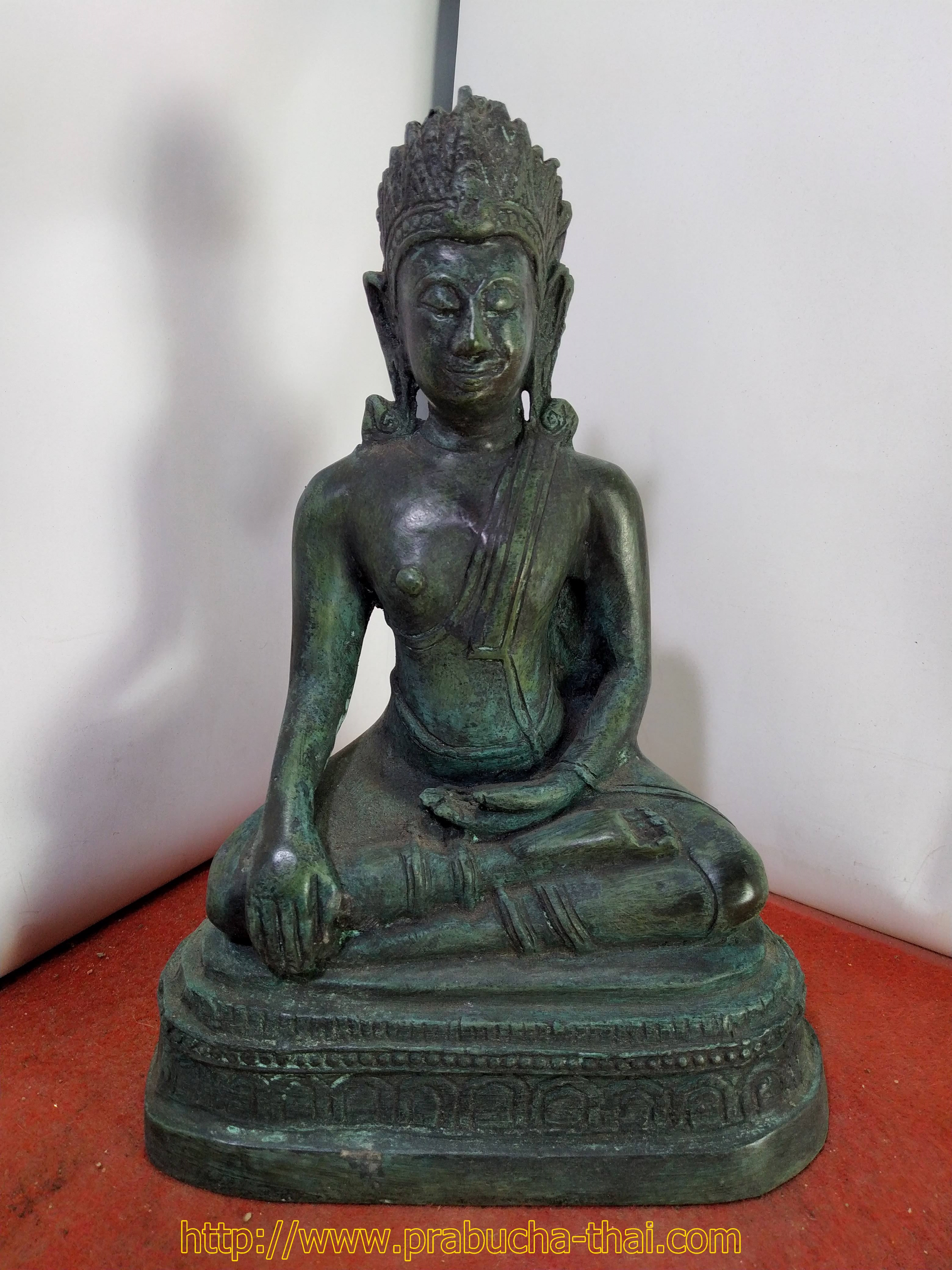 พระลพบุรีทรงเทริดขนนก หน้าตัก 5 นิ้ว เนื้อโลหะสำริด