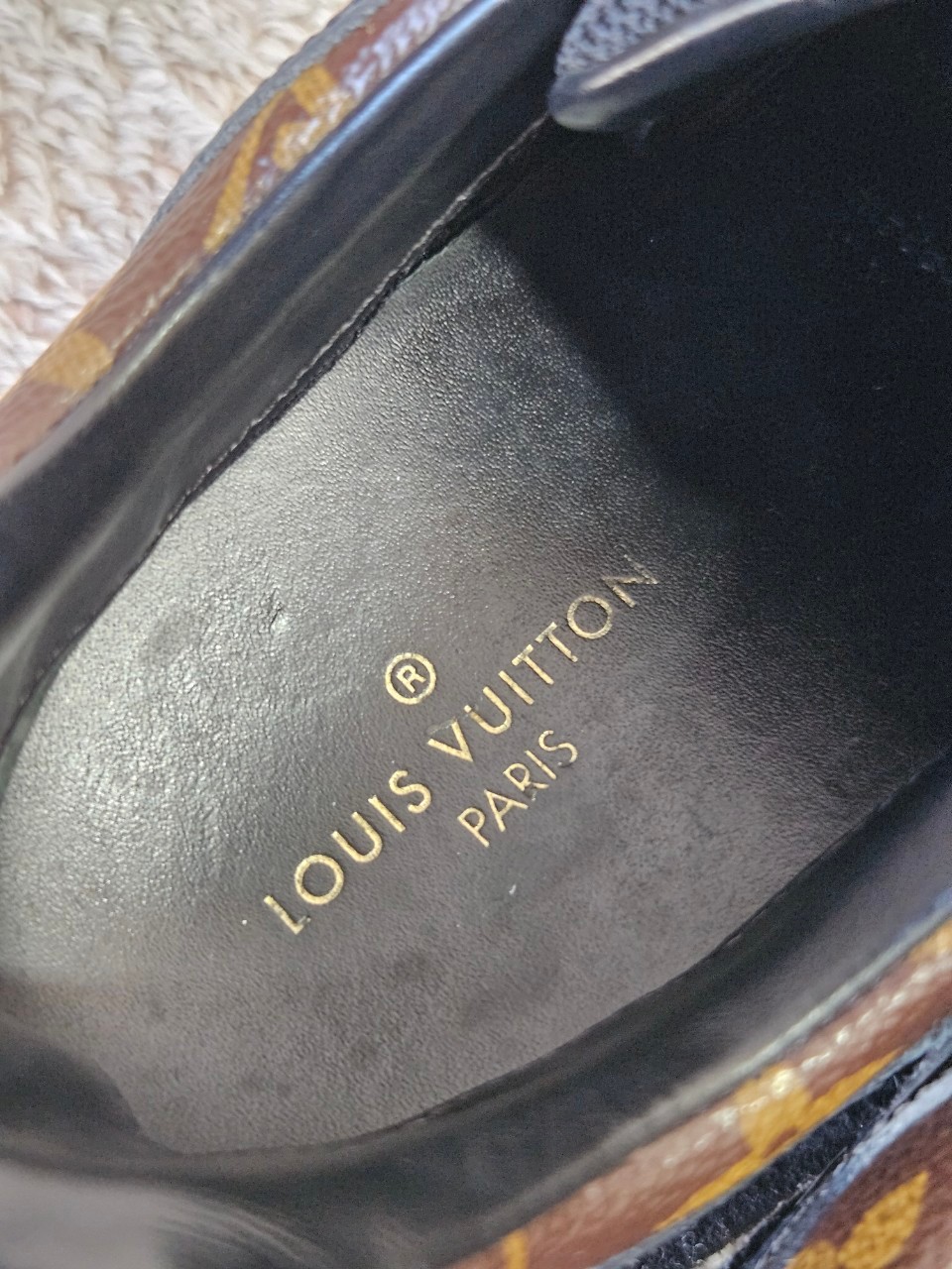 LV Run away Trainers Mono
