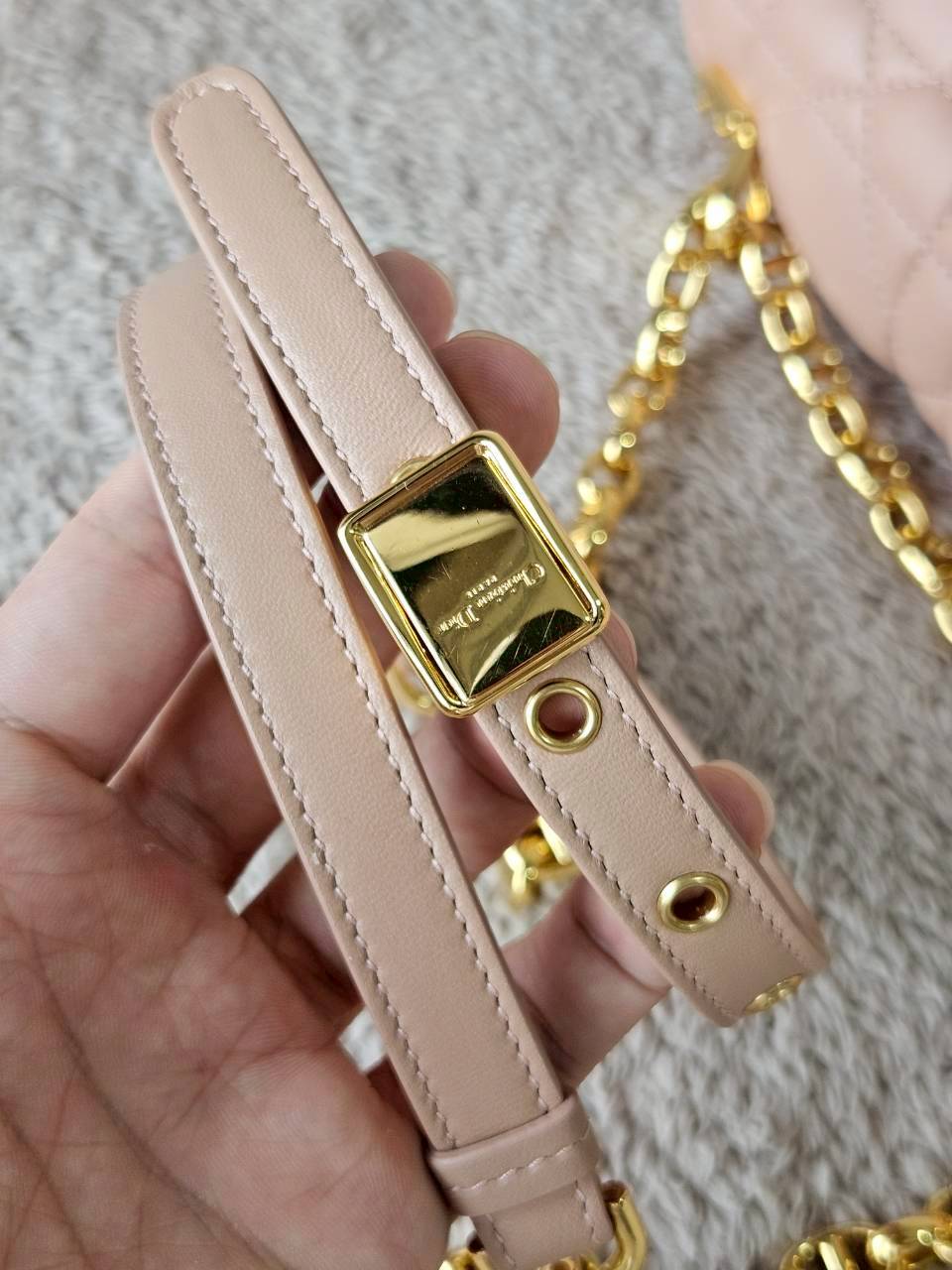 Dior caro medium