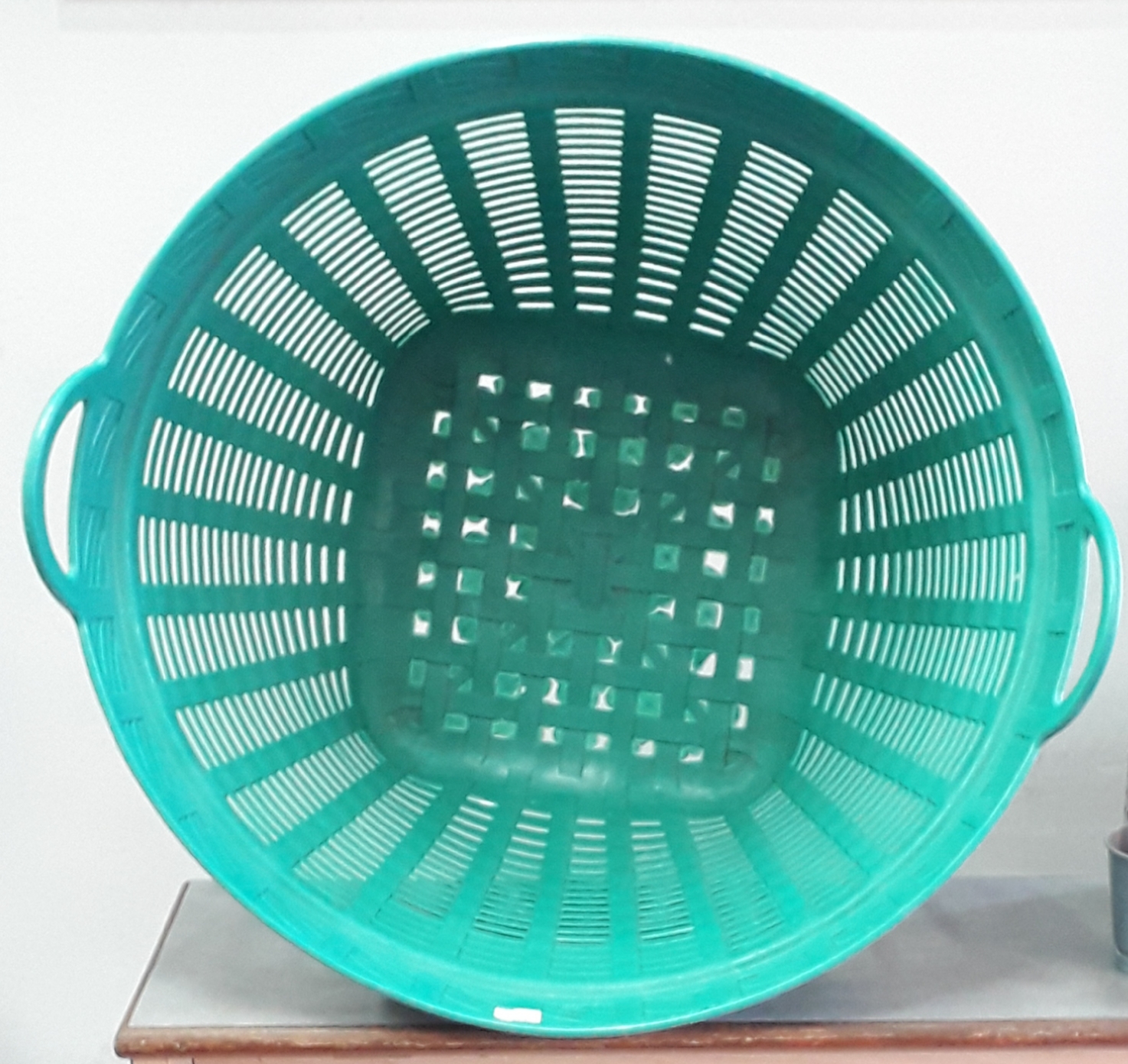 เข่งพลาสติก (กว้าง 69 สูง 47 ซม)