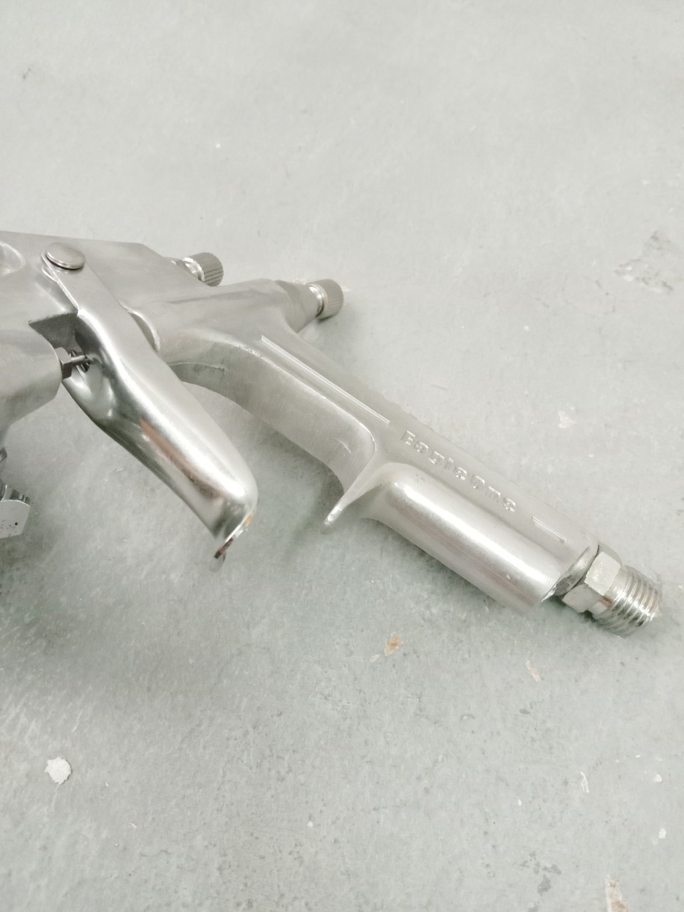 กาพ่นสี กาบน 400ml R2 Eagle One