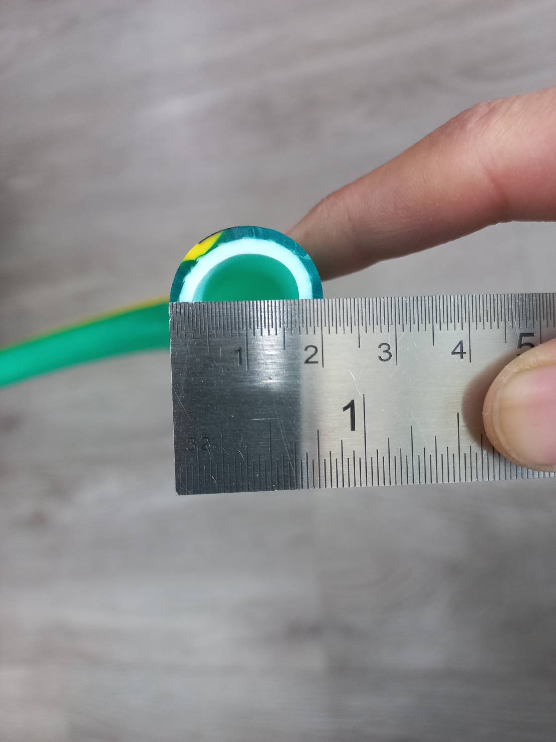 สายยางใยถักเขียว 5/8 (เมตร)