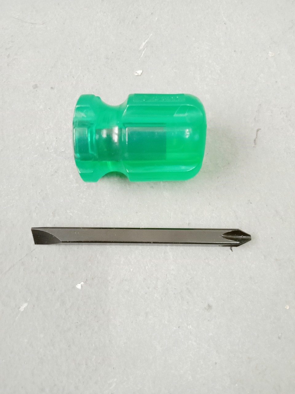 ไขควงสลับหัวโต ( + , - )