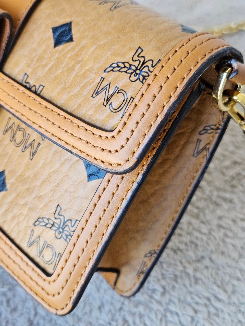 MCM Tracy Crossbody in Visetos