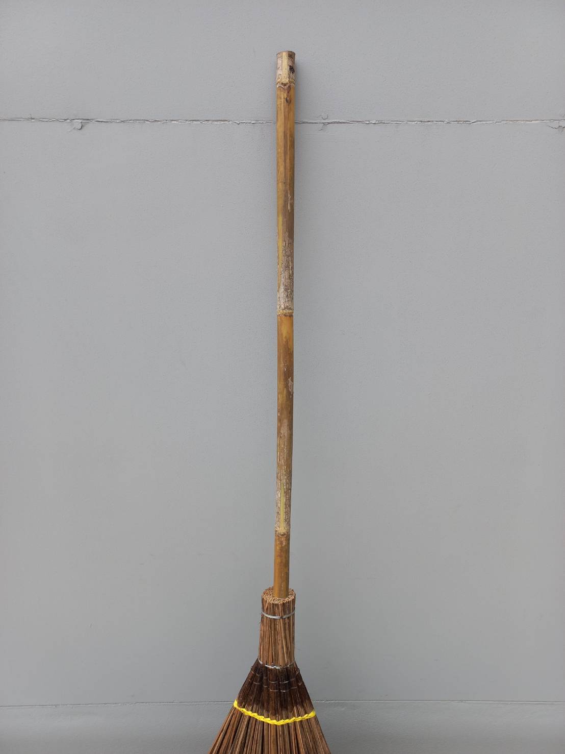 ไม้กวาด กทม. หนา