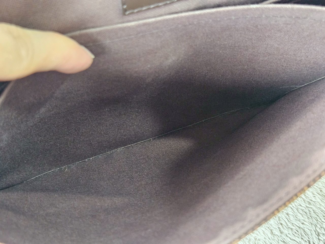 LV District Damier mm