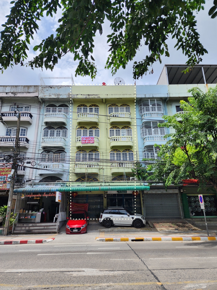 ขาย อาคารพาณิชย์ 2 คูหา 4.5 ชั้น ติด ถ.อุดมสุข