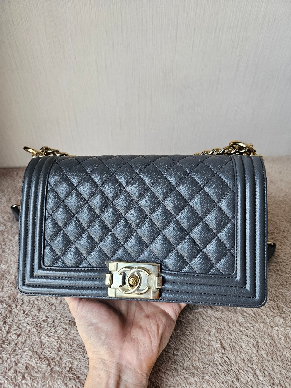 Chanel Boy 10 Cavier SHW สีเทา Microchip
