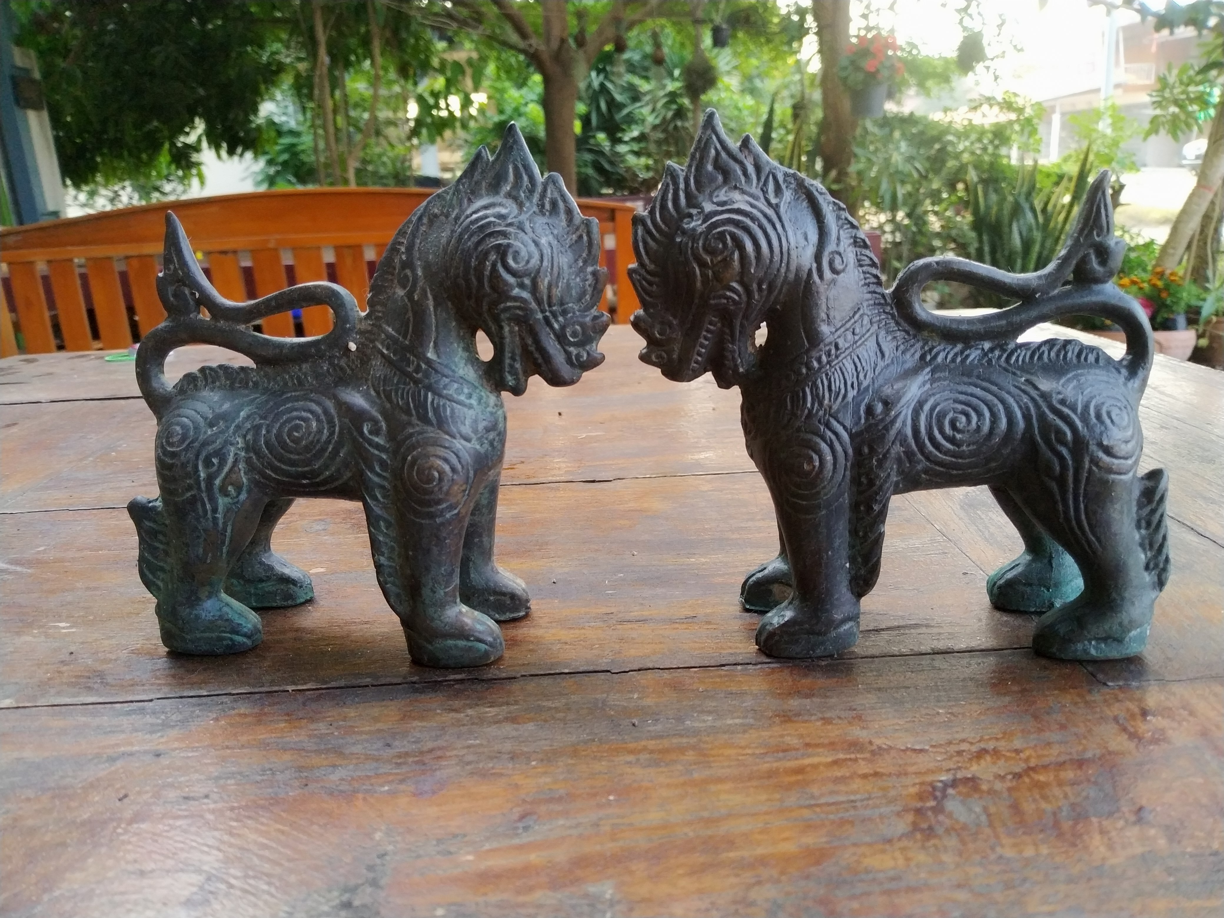 สิงห์คู่ มหามงคล หลวงพ่อแสวง กำแพงเพชร เนื้อโลหะสำริด