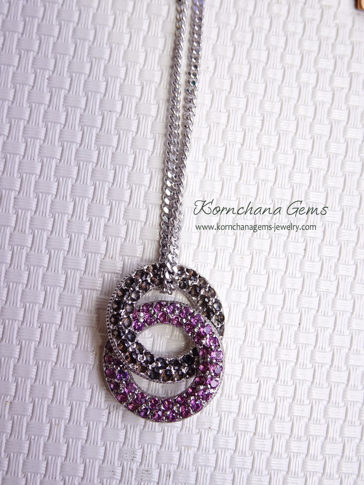 จี้พลอยสีชมพู Rhodolite แมทซ์กับสีน้ำตาลเทา Smoky Quartz ดีไซน์สุดเก๋ ตัวเรือนเงินแท้ silver925 ชิ้นงานประณีต รับประกันคุณภาพสินค้า