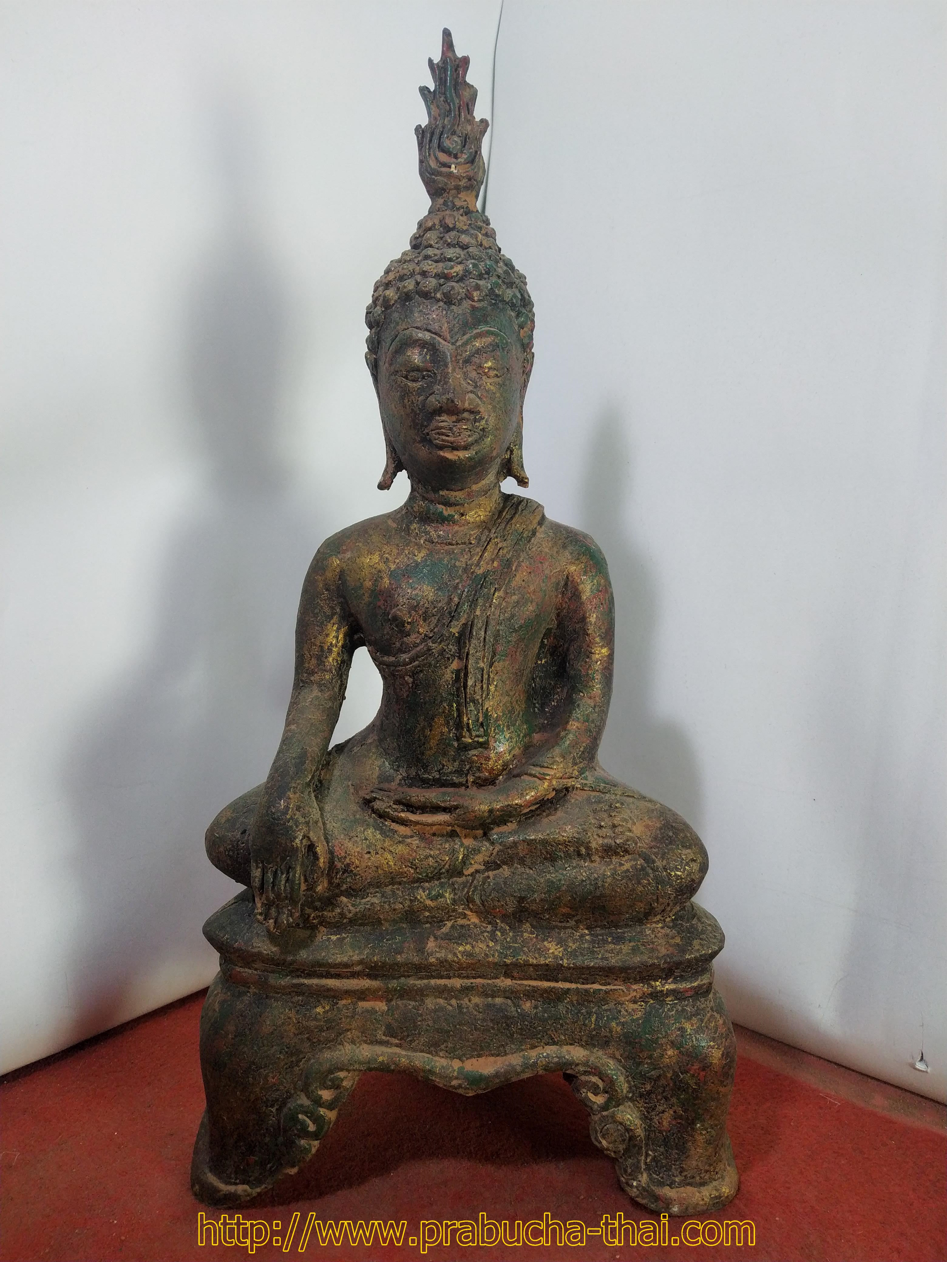 พระกำแพงสามขา ฐาน 6 นิ้ว เนื้อสำริดสภาพเก่า