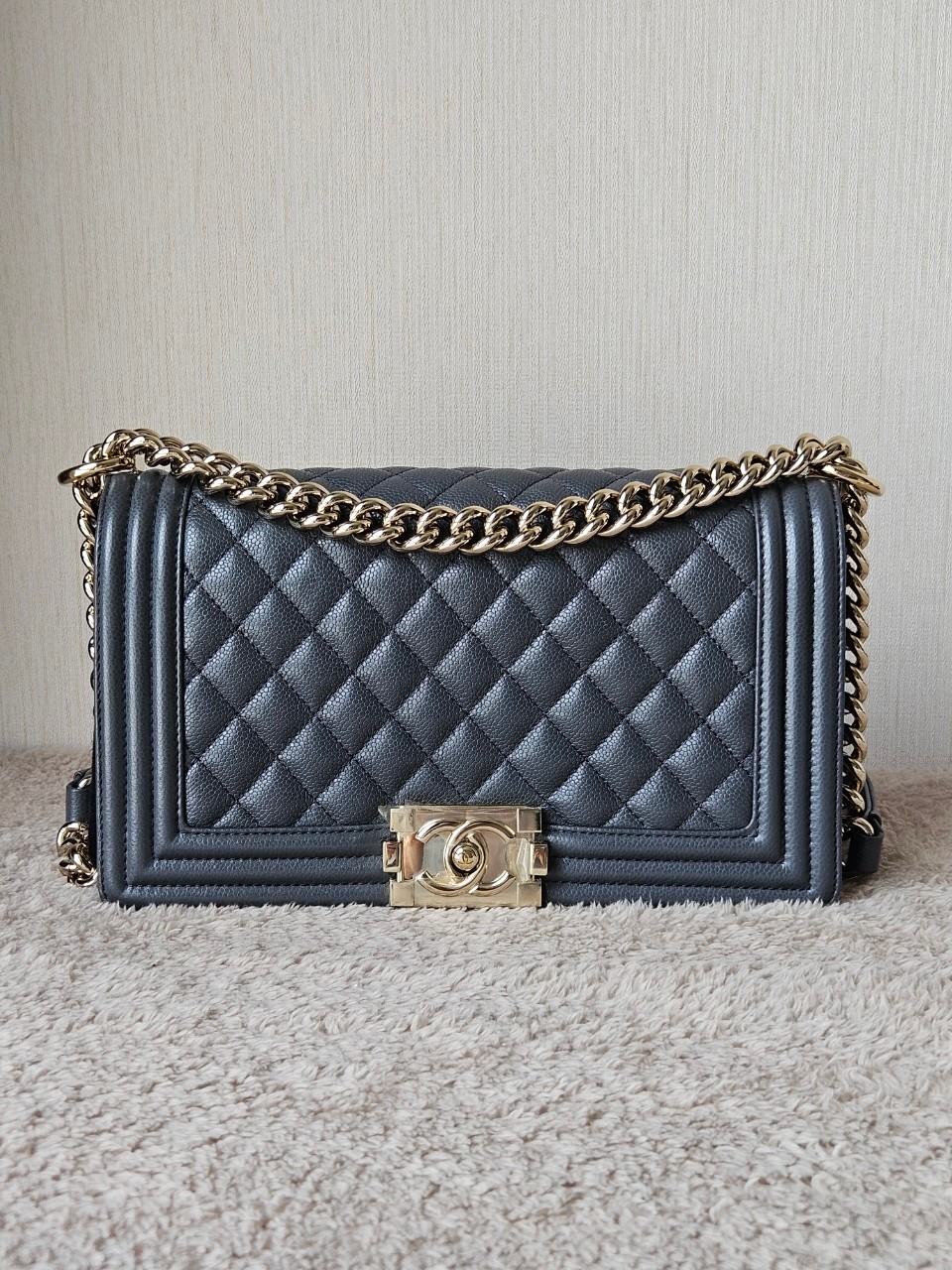 Chanel Boy 10 Cavier SHW สีเทา Microchip