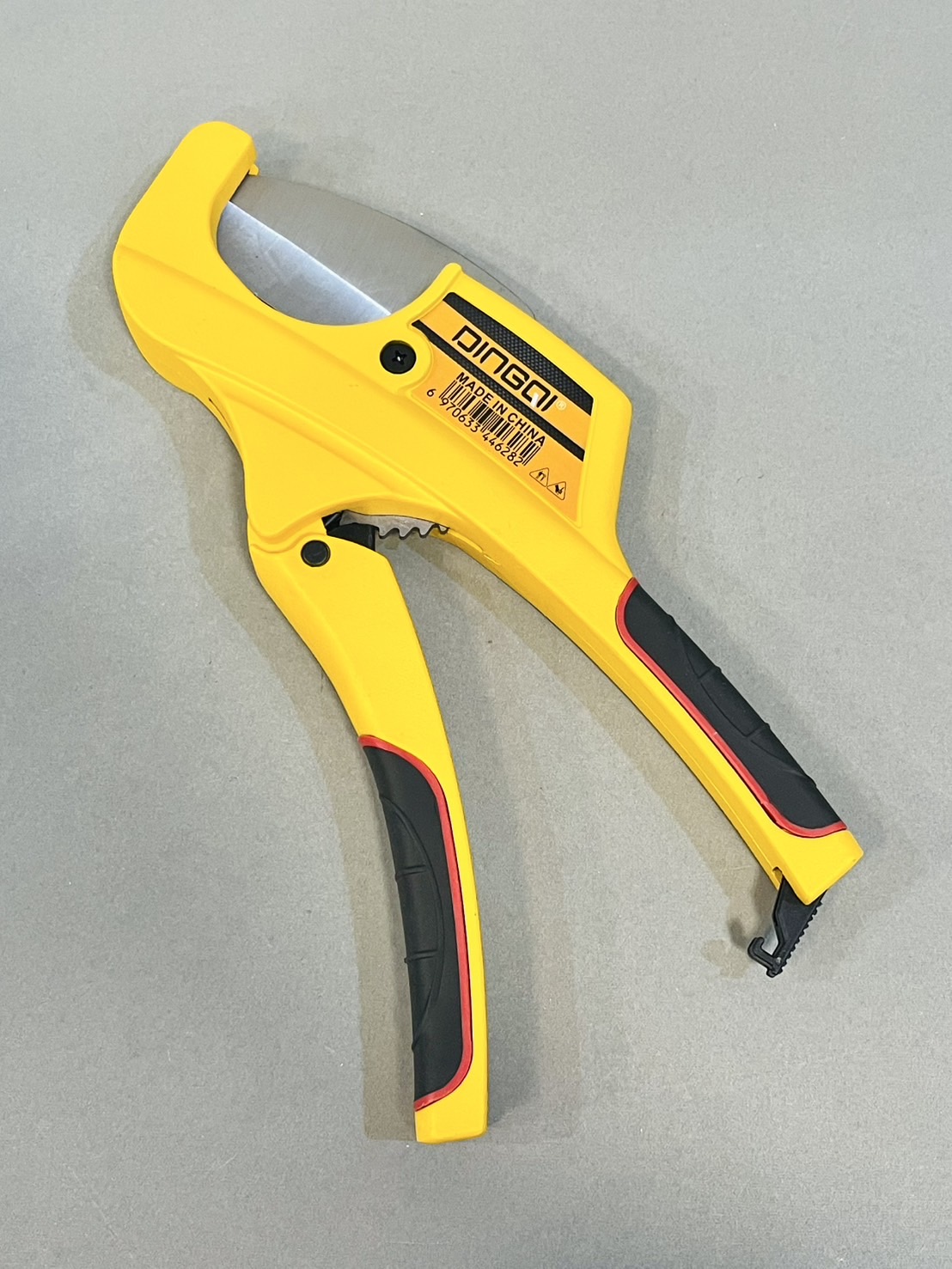 กรรไกรตัดท่อ พีวีซี 63มิล DingQi