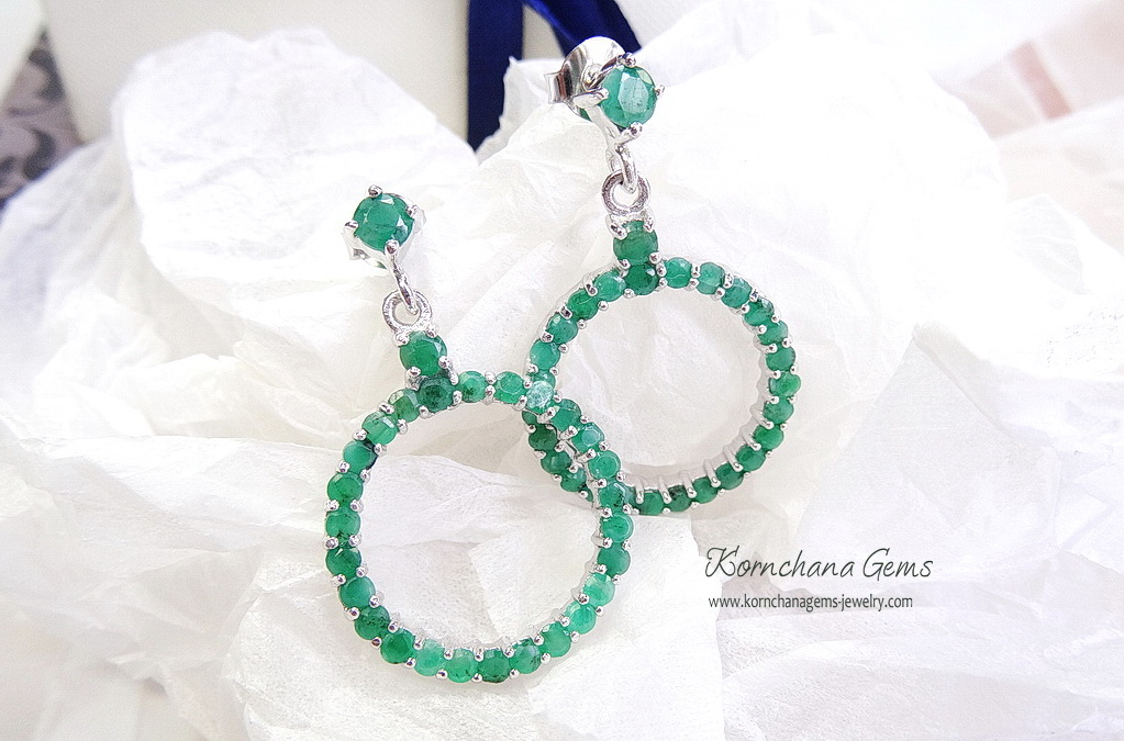 ต่างหูมรกตบราซิลสีเขียวหวานๆ ต่างหูห้อยยาวทรงกลม minimal style เรียบแต่เท่ห์ ใส่ได้ทุกวัน ตัวเรือนเงินแท้ silver925