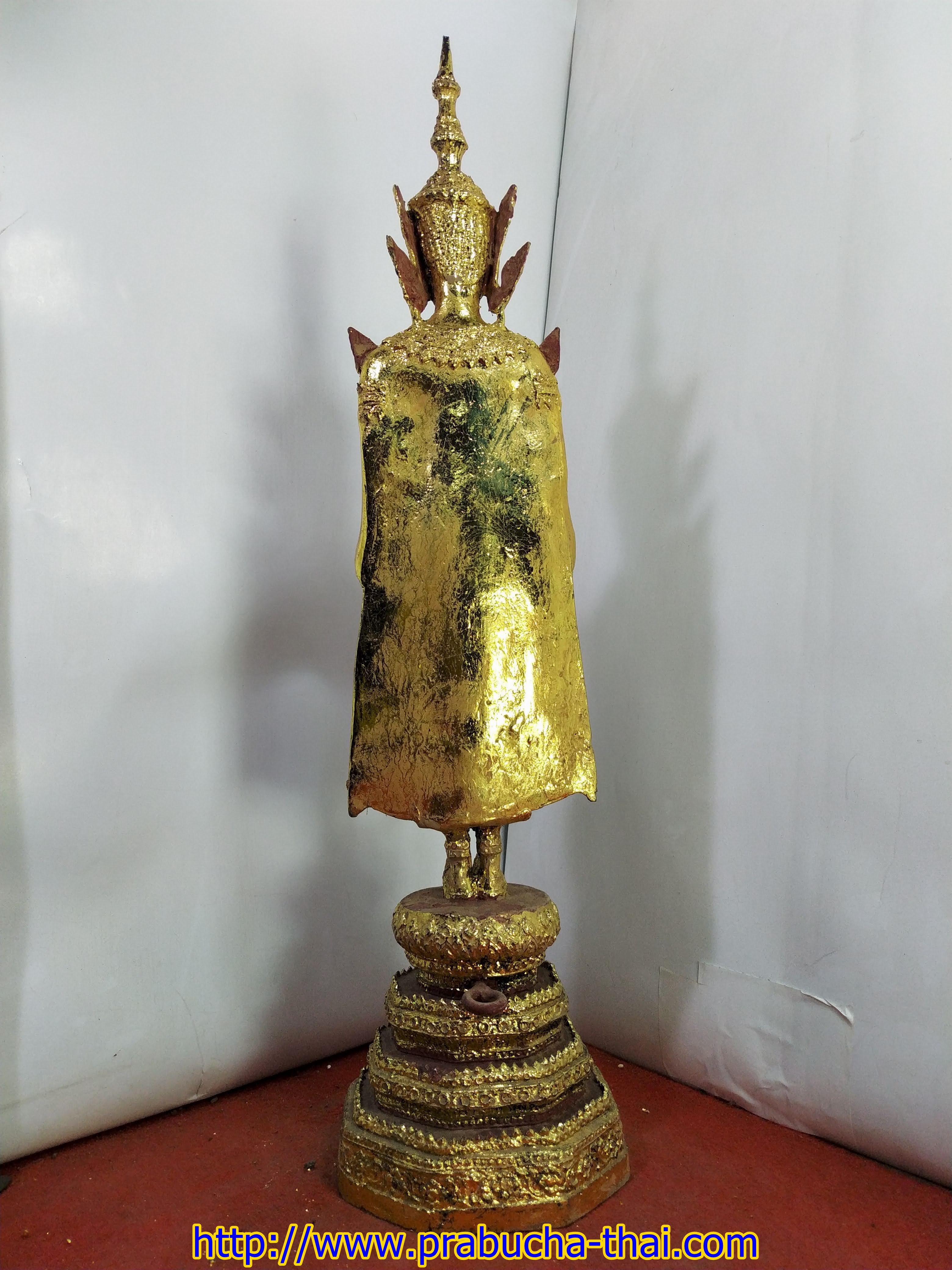 พระรัตนะ ปางถวายเนตร พระประจำวันอาทิตย์ เนื้อสำริดลงรักปิดทอง