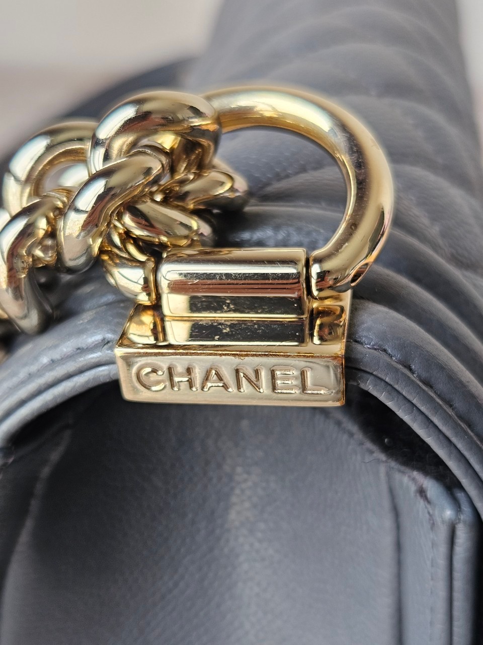 Chanel Boy 10 Cavier SHW สีเทา Microchip