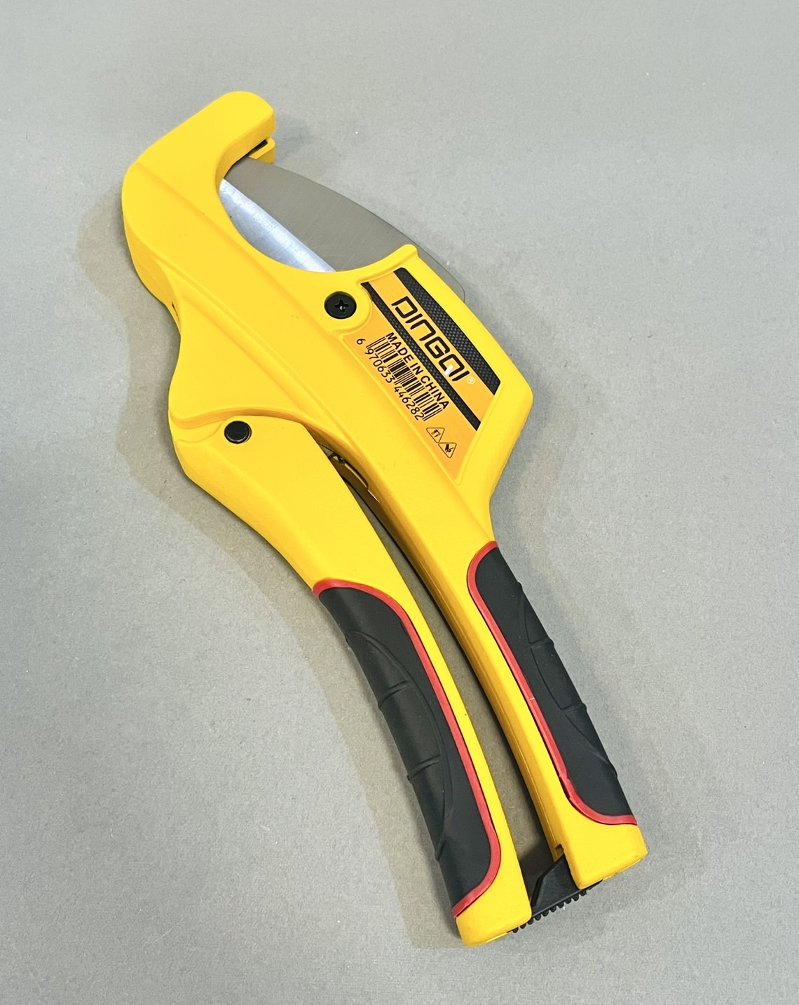 กรรไกรตัดท่อ พีวีซี 63มิล DingQi