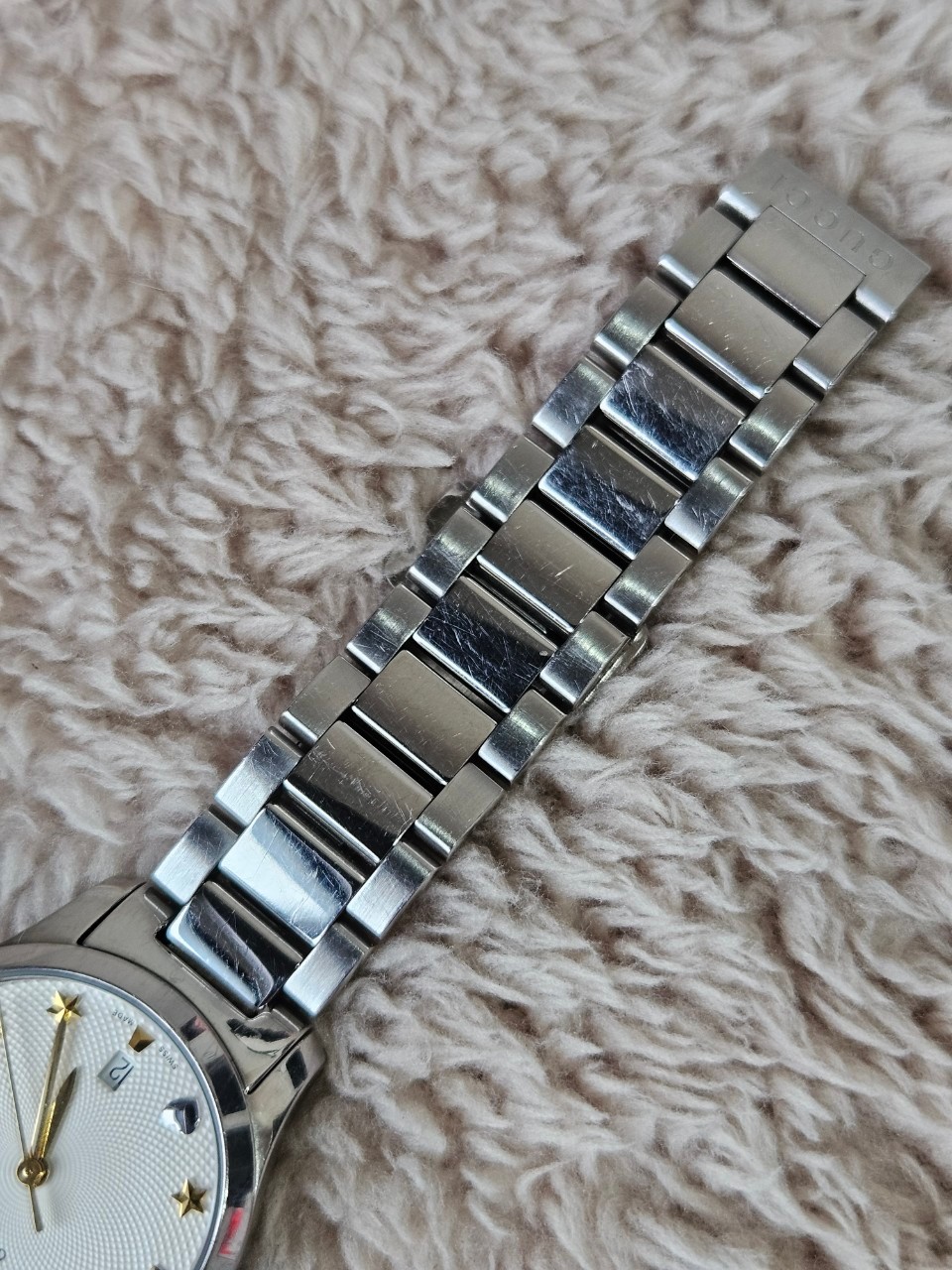 Gucci G-Timeless Watch 27mm.