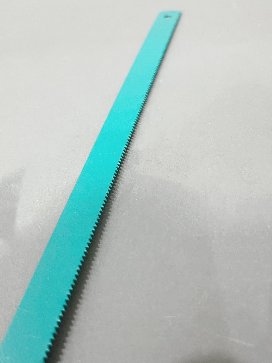 ใบเลื่อยตัดเหล็ก 18T สีฟ้า รุ่นอ่อนตัว