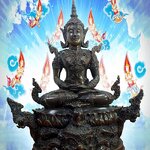 สมเด็จพระมหาจักรพรรดิ์ สมเด็จองค์ปฐม มหาจักรพรรดิทรงเครื่อง ประทับพระราหูนาคเกี้ยว เนื้อโลหะทองเหลือง ผิวมันปู