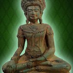 พระพุทธสมัยลพบุรี สวมหมวกชีโบ ปางมารวิชัย หน้าตัก 10 นิ้ว