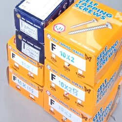 เกลียวปล่อย หัวแบน F #10 (กล่อง)