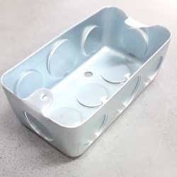 แฮนดี้บ็อก 2x4 ตื้น (บ็อกสังกะสี)