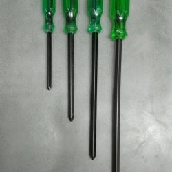 ไขควงทะลุ WoldChamp ตอกได้ (+)