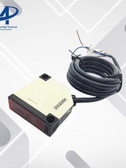E3JK-R4M1 เซ็นเซอร์ตรวจจับวัตถุระยะ 4 เมตร พร้อมแผ่นสะท้อน กำลังไฟ 220VAC