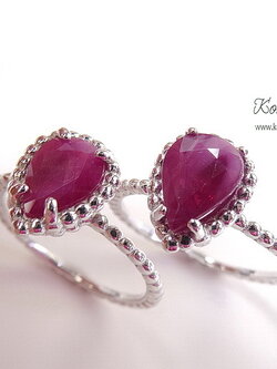 แหวนทับทิมพม่าทรงหยดน้ำ อัญมณีประจำราศีกรกฎ พลอยสีชมพูสวยหวาน ตัวเรือนเงินแท้ silver925 ขนาดกระทัดรัดพอดี ใส่ติดนิ้วได้ทุกวัน