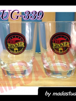 แก้วใสลงโลโก้