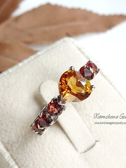 Heart Citrin ring แหวนรอบวงพลอยซิทรินรูปหัวใจสีเหลือง สลับพลอยการ์เนทสีน้ำตาลแดงรูปหัวใจรอบวง ชุบทองคำขาว