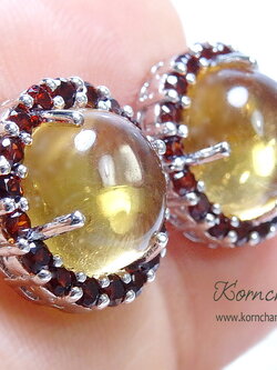 ต่างหูคนเกิดวันจันทร์ ต่างหูพลอยซิทรินหลังเบี้ยล้อมการ์เนทสีน้ำตาลแดงตัวเรือนเงินแท้ชุบทองคำขาว ชิ้นงานคุณภาพสุดๆ ไม่พอใจยินดีคืนเงิน