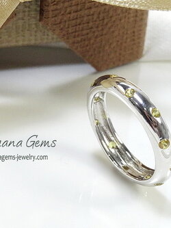 แหวนเงินปลอกมีดแบบเรียบๆ ฝังพลอยบุษราคัมรอบวง ตัวเรือนเงินแท้ silver925 เก๋มากค่ะ ใส่ติดนิ้วได้ตลอดค่ะ