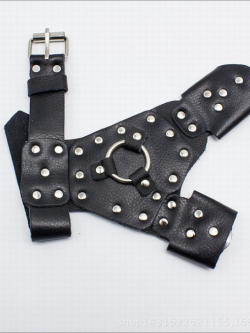 สายรัดข้อมือแบบสอดรัดสีดำ