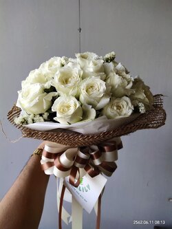 ช่อกุหลาบขาว