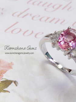 แหวนพิงค์ทัวร์มาลีน สีชมพู pastel ชมพูใสๆหวานเจี๊ยบ พลอยทรงไข่ แมทช์กับตัวเรือนสีพิงค์โกลด์ ลุคคุณหนูไฮโซมากกก พลอยเฉดชมพูขายดีมากค่ะ reorder กี่ครั้งก็หมด