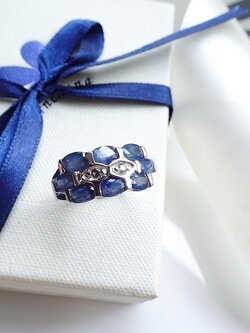 แหวนไพลินแท้ แหวนพลอยสีน้ำเงิน อัญมณีสำหรับคนเกิดเดือนกันยา ดีไซน์เก๋ๆ ไม่ซ้ำใคร ตัวเรือนเงินแท้ silver925 ชิ้นงานประณีต