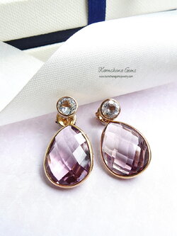 ต่างหูพลอยแท้ใส่ได้ 2 แบบ ใส่เป็นต่างหูเม็ดเดียวติดหู หรือแบบต่างหูห้อย ดีไซน์เก๋สุดๆ ด้วยอเมทิสท์สีม่วงตัดกับสีทอง อินเทรนด์สวยไม่ซ้ำใคร ชิ้นงานประณีต