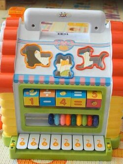 Hola กล่องกิจกรรมบ้านบล็อคหยอด พร้อมคีร์บอร์ด 🏣🏠