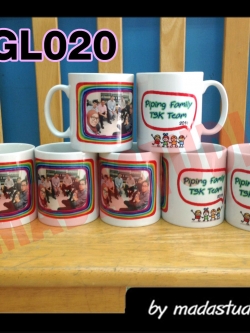 แก้วมัคลงลายโลโก้