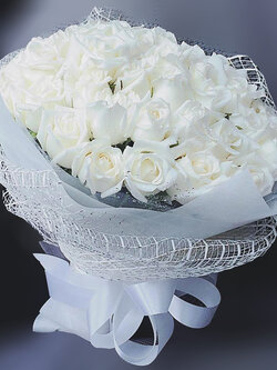 ช่อกุหลาบขาวสวย