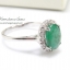 แหวนพลอยแท้ แหวนพลอยมรกตแท้สีเขียวรูปไข่ล้อมพลอยขาวไวท์โทพาส white topaz คลาสสิคสไตล์ ใส่ได้ตลอด ไม่มีตกยุค ตัวเรือนเงิน