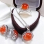 อัญมณีสำหรับคนเกิดวันพฤหัส พลอยโมรา orange chalcedony สีส้มสดใส ล้อมด้วยพลอยสีขาว ทั้งเซ็ทประกอบด้วยแหวน ต่างหู จี้พร้อมสร้อย ชิ้นงานคุณภาพ